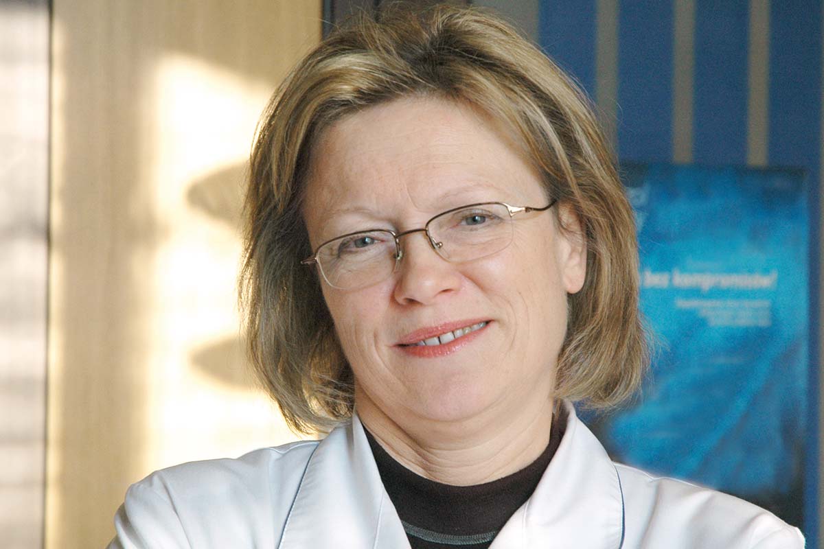 dr Ewa Pisarczyk-Bogacka