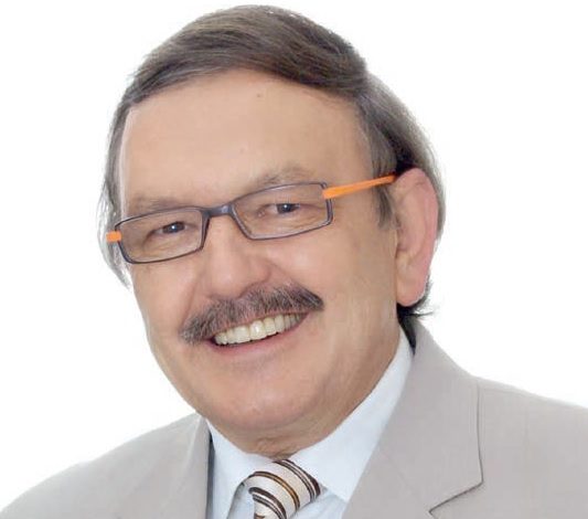 prof. Romuald Olszański