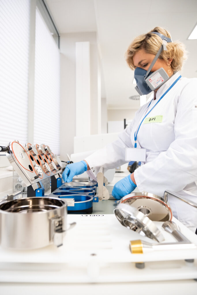 Na zdjęciu znajduje się nowe laboratorium Adamed Pharma