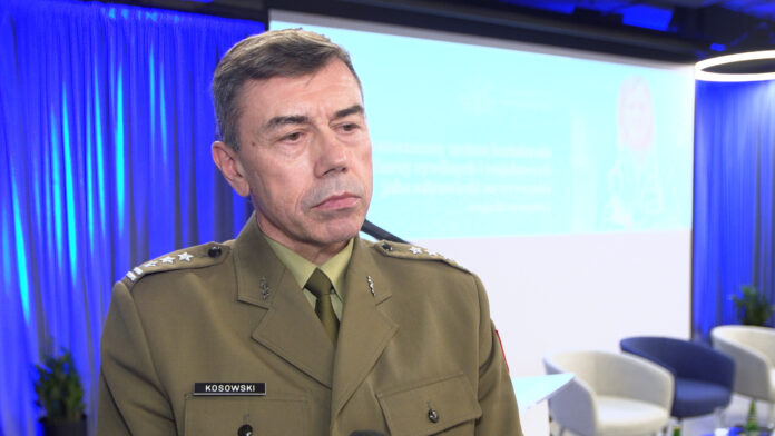 na zdjęciu znajduje się płk dr n. med. Arkadiusz Kosowski