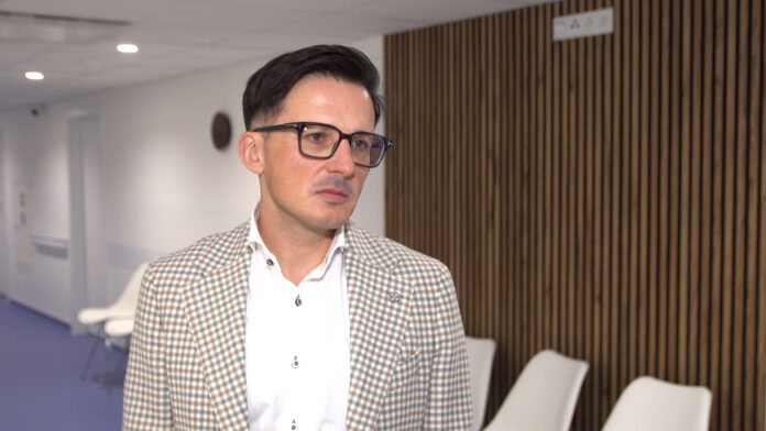 na zdjęciu znajduje się prof. dr hab. n. med. Marek Postuła