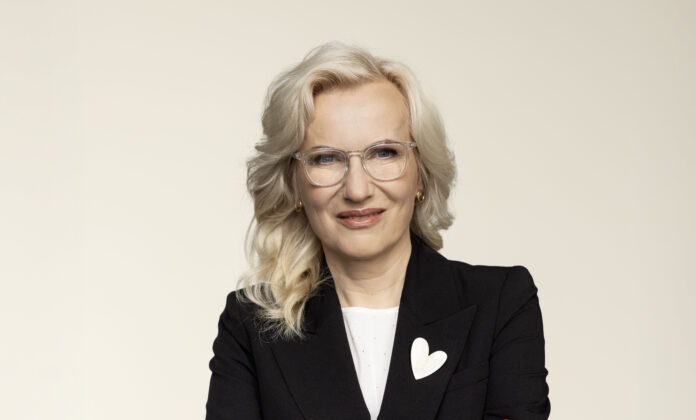 na zdjęciu znajduje się prof. Agnieszka Tycińska