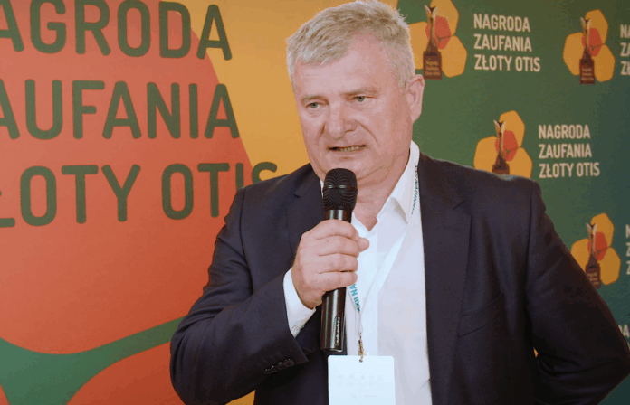 na zdjęciu znajduje się prof. marek hus