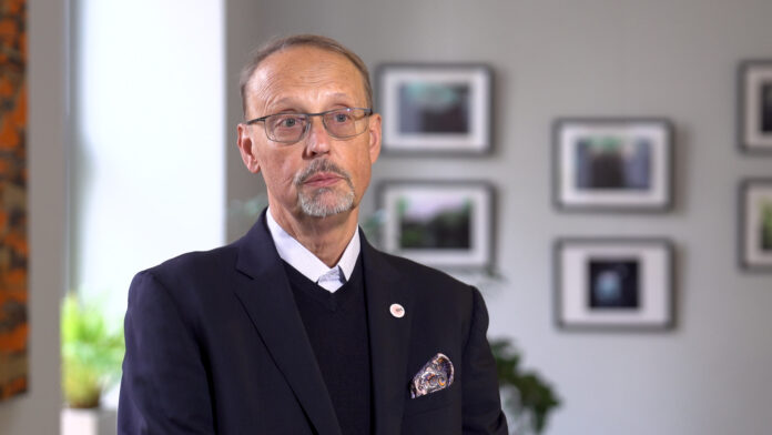 na zdjęciu znajduje się prof. Leszek Kaczmarek, kierownik projektu Braincity