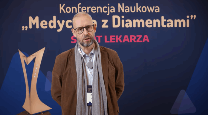 na zdjęciu znajduje się prof. Radosław Mądry