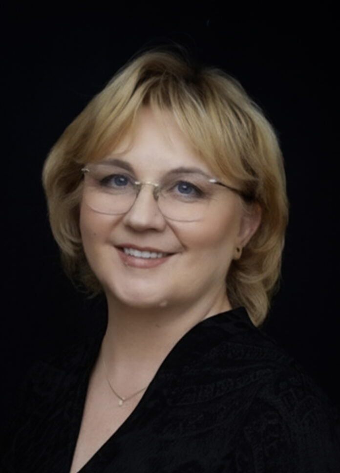 na zdjęciu znajduje się prof. Małgorzata Myśliwiec