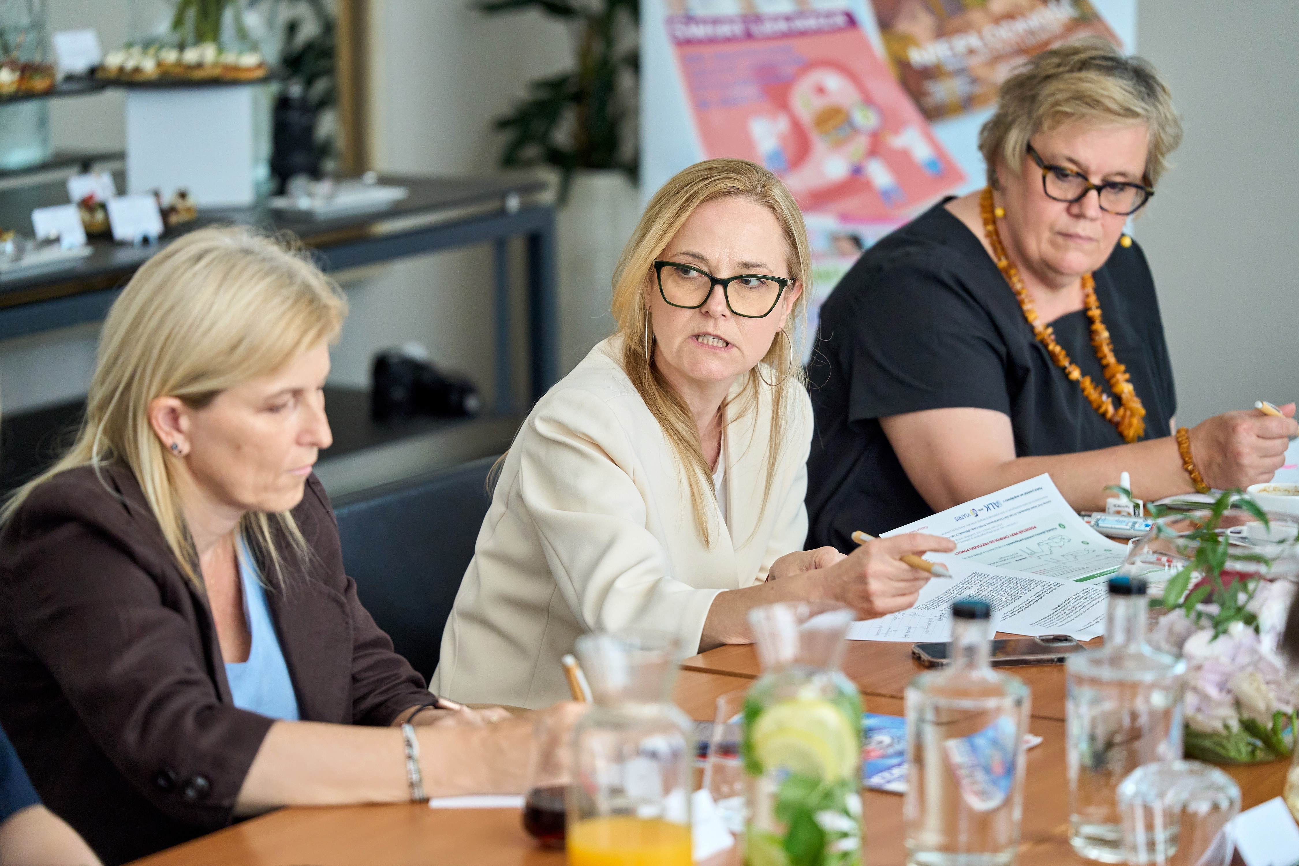 Eksperci jednogłośni: adrenalina powinna być w każdej szkole (FOTORELACJA Z DEBATY)